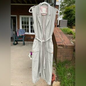 Elevenses Khaki light olive Sleeveless Long Duster Vest women’s Small